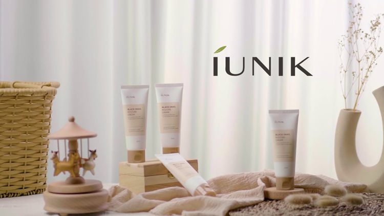 Picture of IUNIK Black Snail Restore Cream 60ml